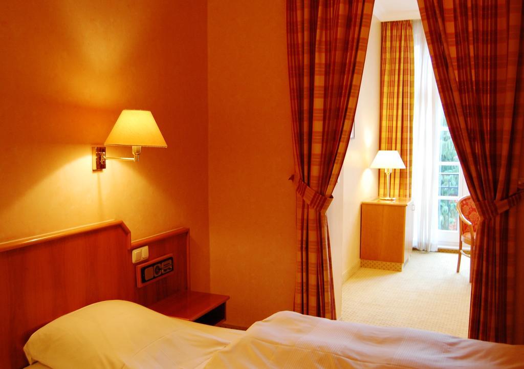 Hotel Frankenbach Eltville am Rhein Buitenkant foto